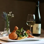 Hotell Hotel-restaurant Stefanihof 3*